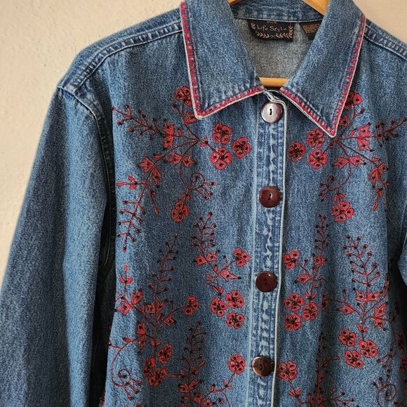 Life Style Denim Embroidered Red Black Floral Button Front Jacket Size S Japan - Picture 4 of 10